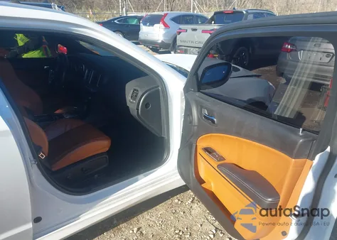 2016 Dodge Charger Srt Hellcat z USA, uszkodzony, nr VIN 2C3CDXL94GH178542